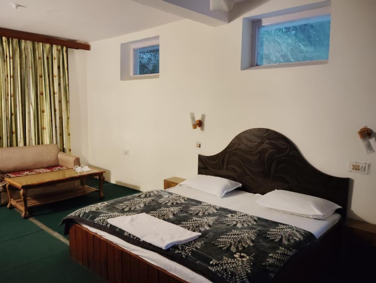 New Gulmarg Manali Hotell Exteriör bild